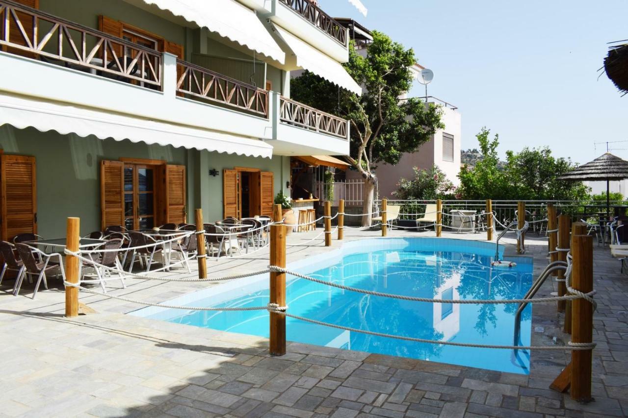 Aparthotel Ninemia Tolón